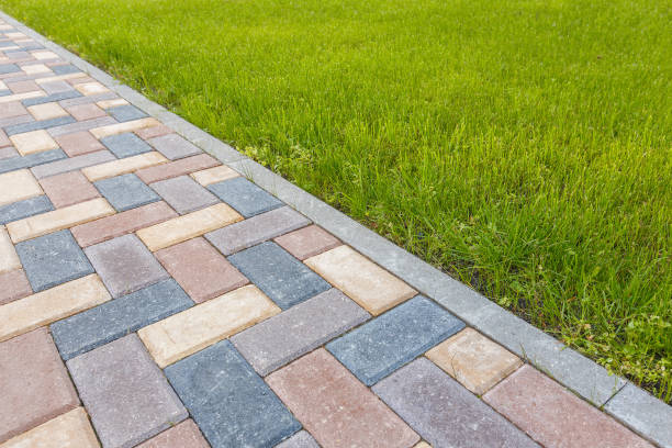 Best Professional Driveway Pavers  in Roslyn Estates, NY