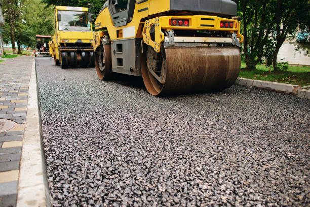 Best Driveway Paving Contractor  in Roslyn Estates, NY